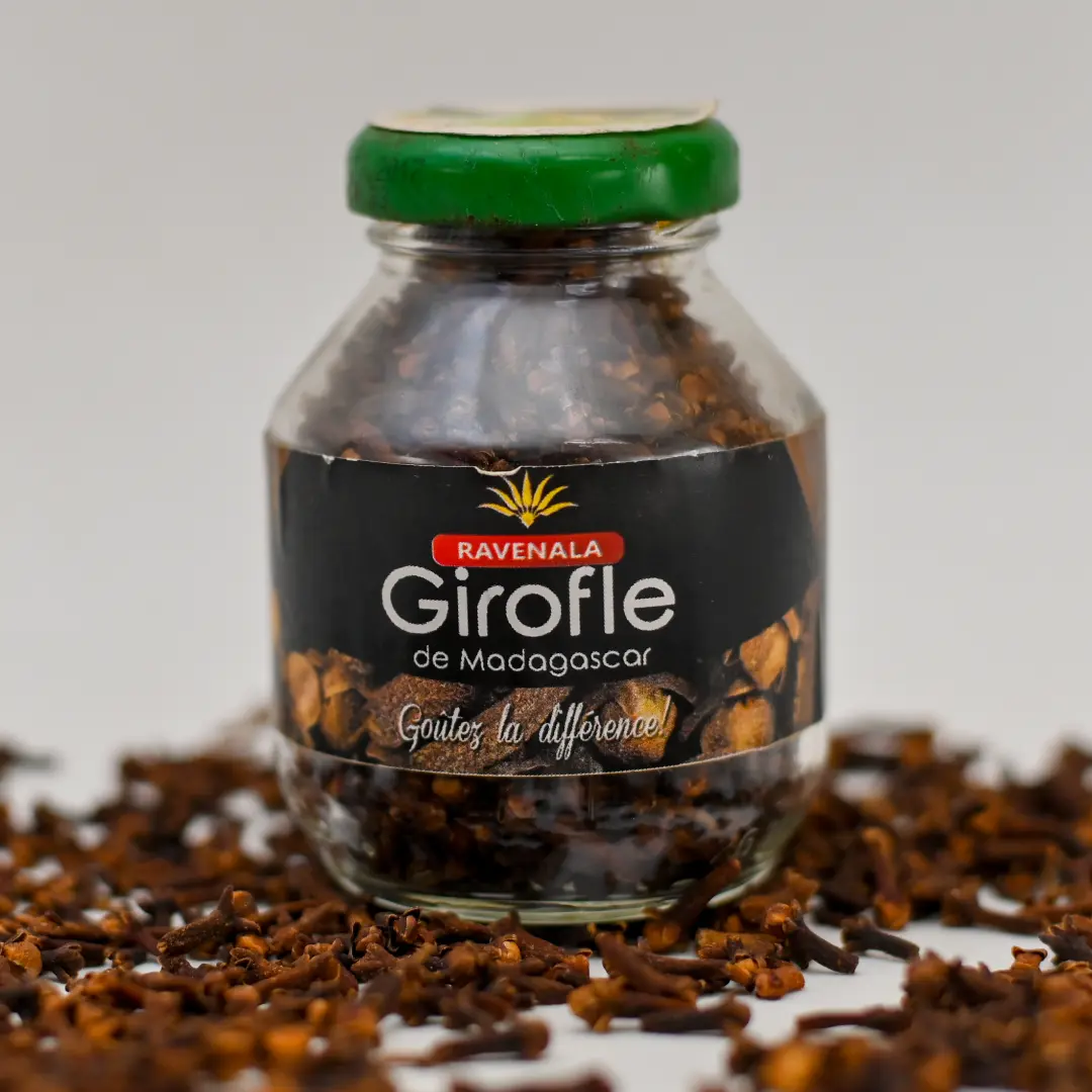 Clou de girofle en bocal